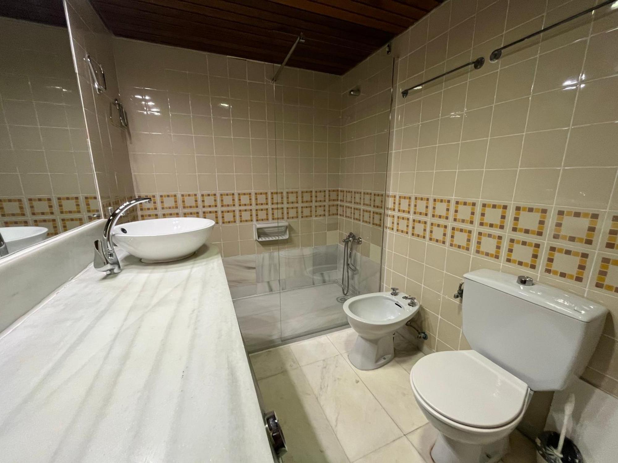 מדריד Pisos Con Piscina De Temporada Corta Estancia מראה חיצוני תמונה